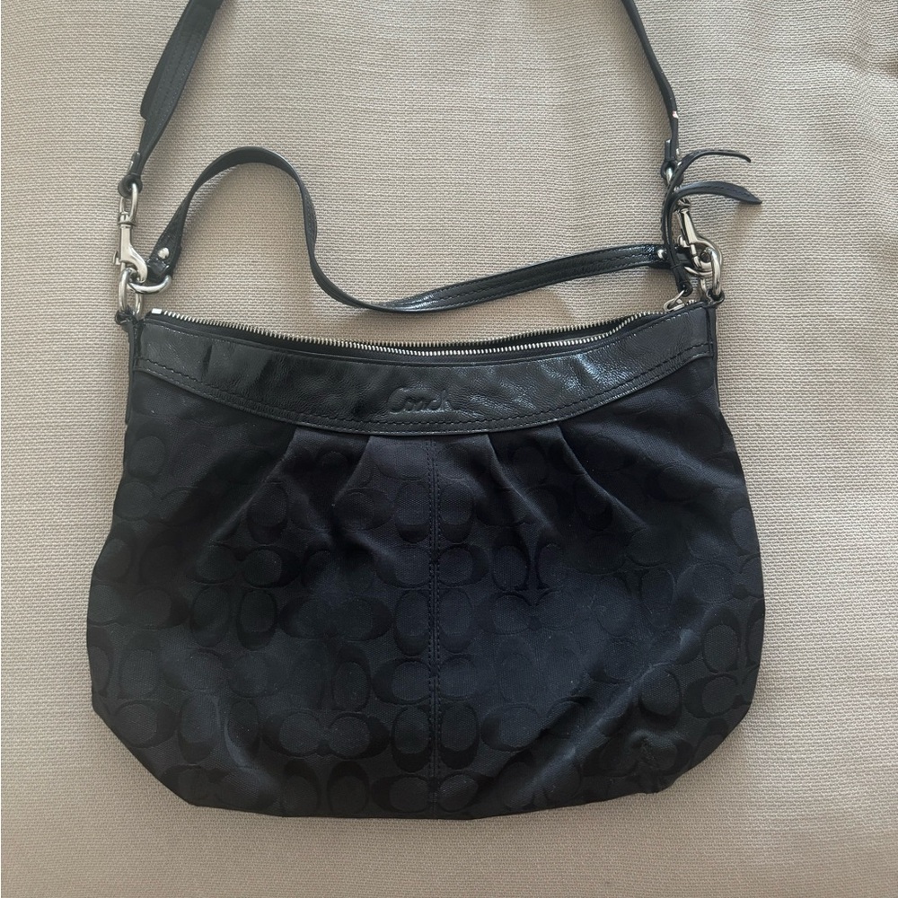 Coach signature Ashley purse